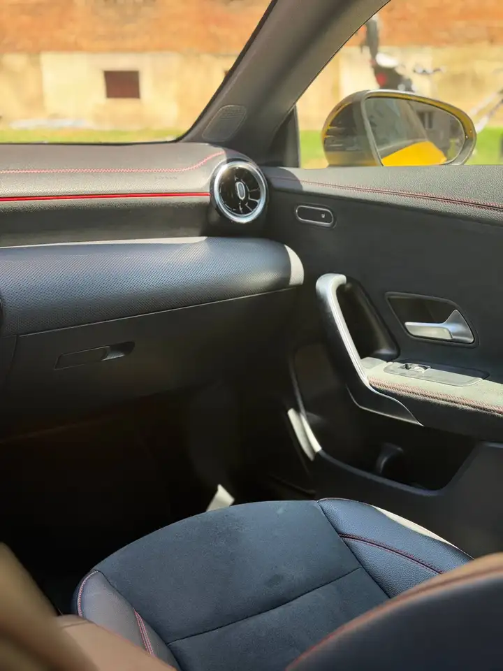Mercedes-Benz CLA 250e AMG Int. PHEV Shooting Brake Aut., миниатюра 13