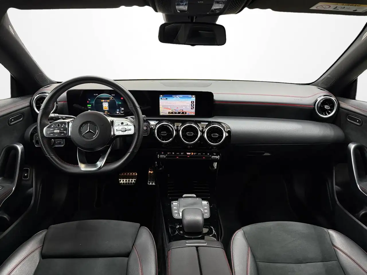 Mercedes-Benz CLA 250e AMG Int. PHEV Shooting Brake Aut., миниатюра 15
