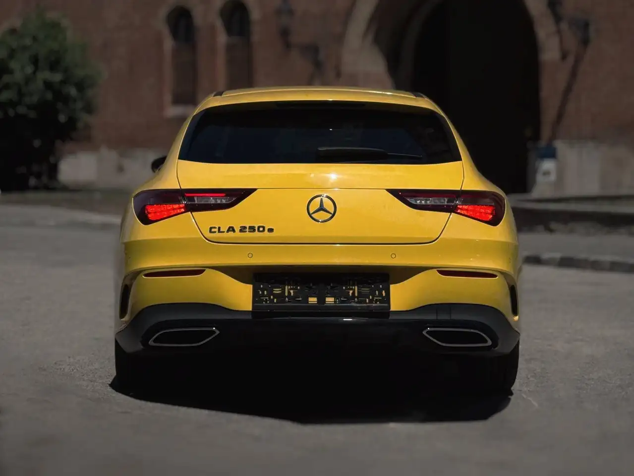 Mercedes-Benz CLA 250e AMG Int. PHEV Shooting Brake Aut., миниатюра 4