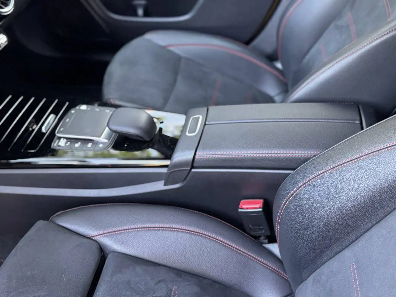 Mercedes-Benz CLA 250e AMG Int. PHEV Shooting Brake Aut., миниатюра 23