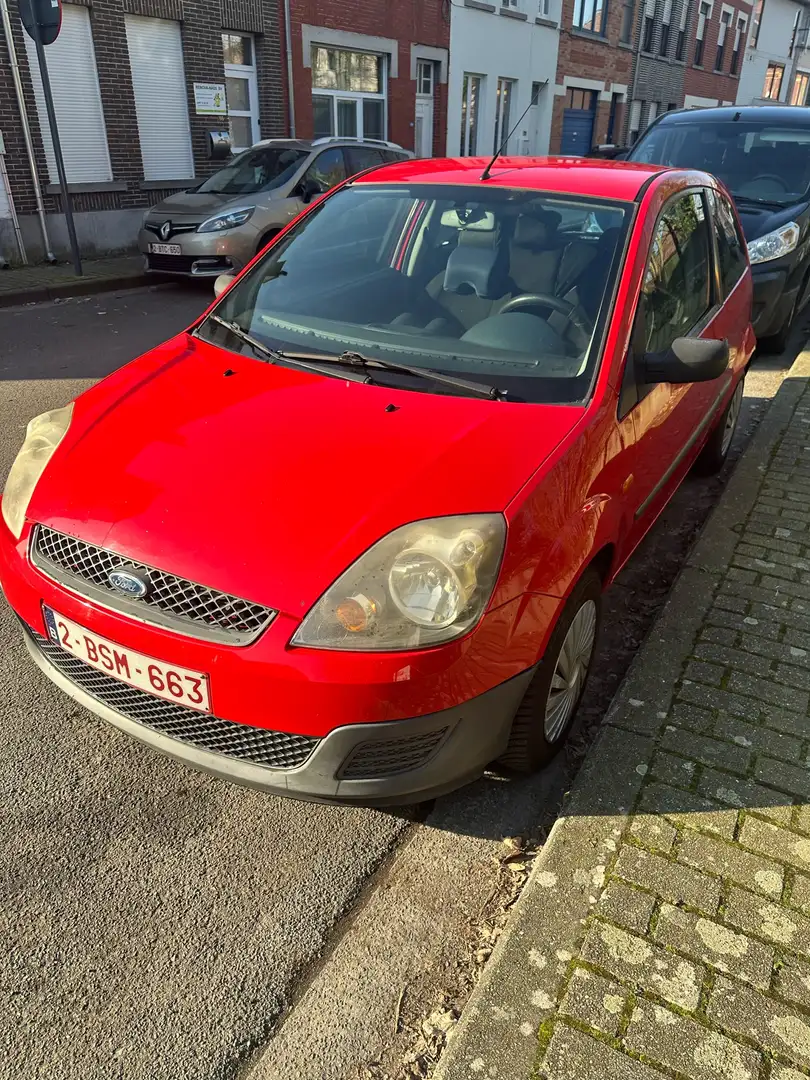 Ford Fiesta 1.3i Ambiente - 1