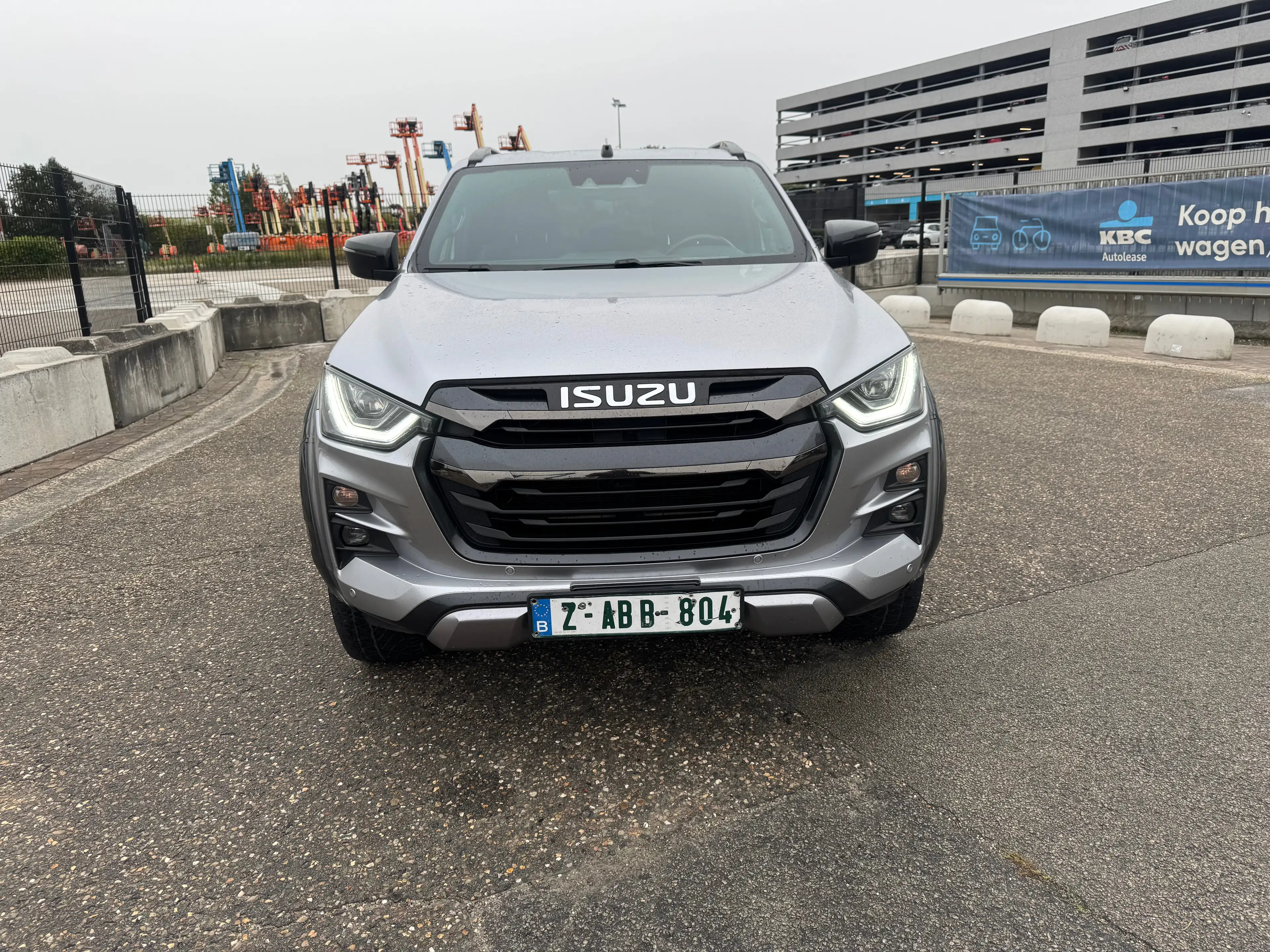 Isuzu D-Max D-Max 1.9 Turbo D 4WD V-Cross AdBlue — photo 2