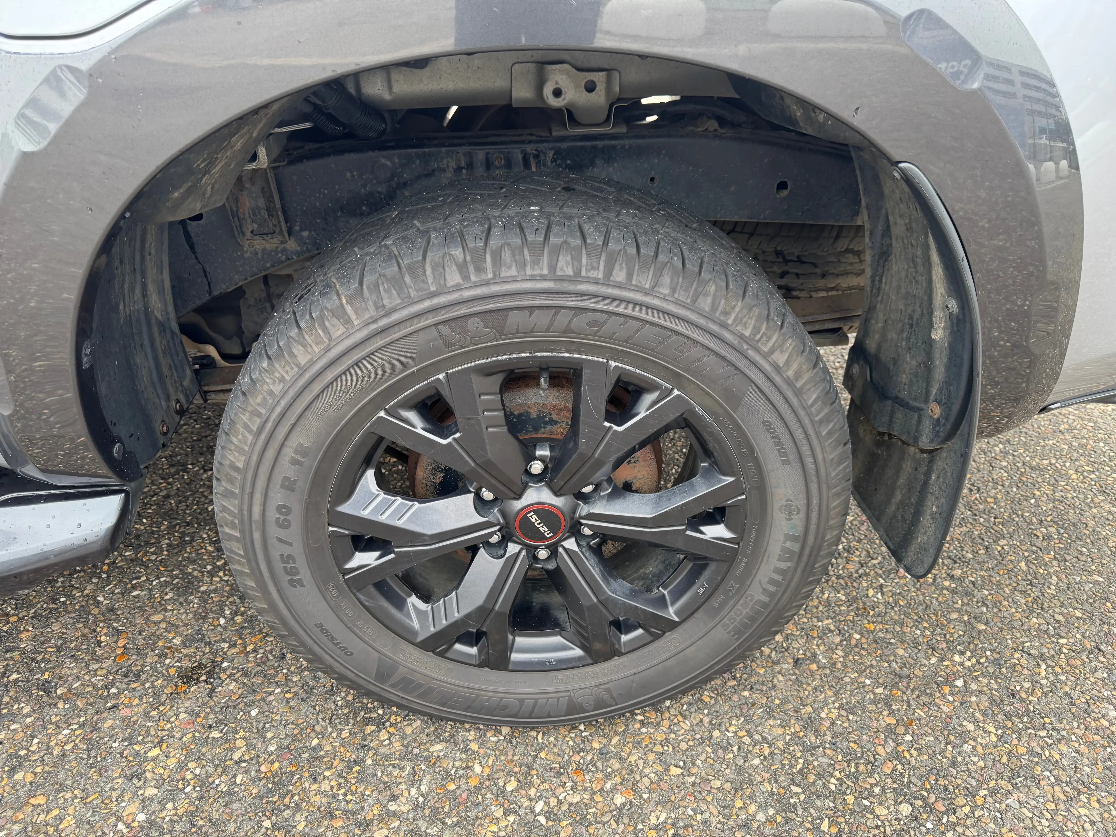 Isuzu D-Max D-Max 1.9 Turbo D 4WD V-Cross AdBlue — photo 13