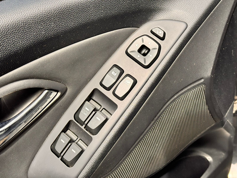Hyundai iX35 Style AWD | PANO | SHZ | PTS | LEDER — photo 15