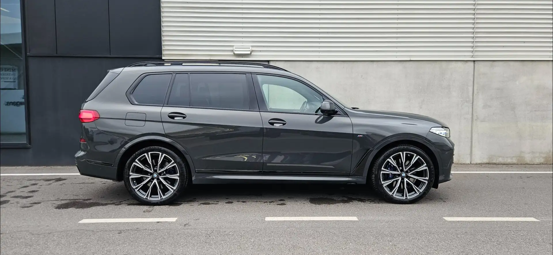 BMW X7 M 50i EXCLUSIEF INDIVIDUAL-MEGA FULL OPTION/1 OWNER Gris - 2