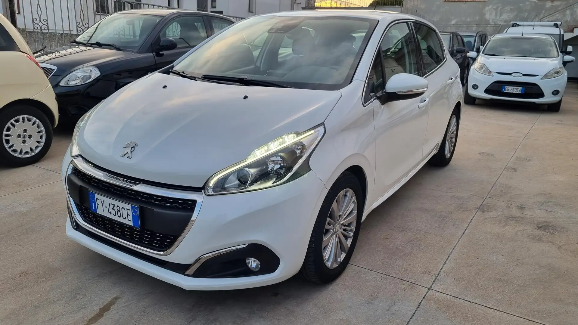 Peugeot 208 208 5p 1.5 bluehdi Allure s Bianco - 2