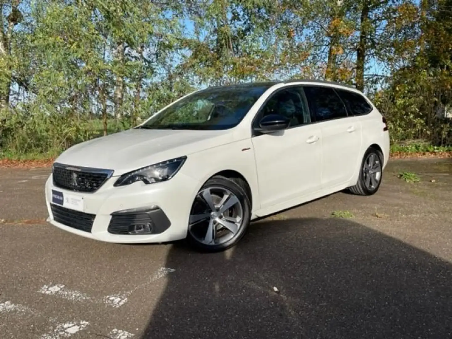 Peugeot 308 SW GT Line Белый - 1
