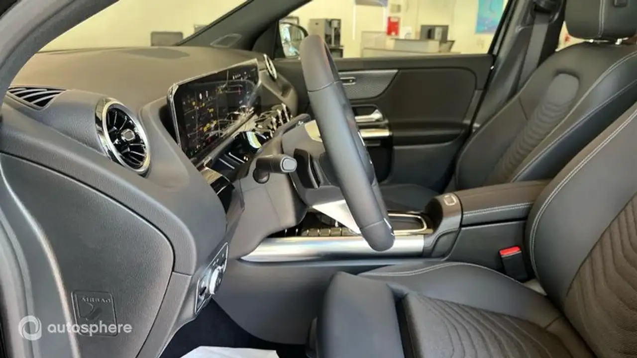 Mercedes-Benz GLA 2026 — фото 12