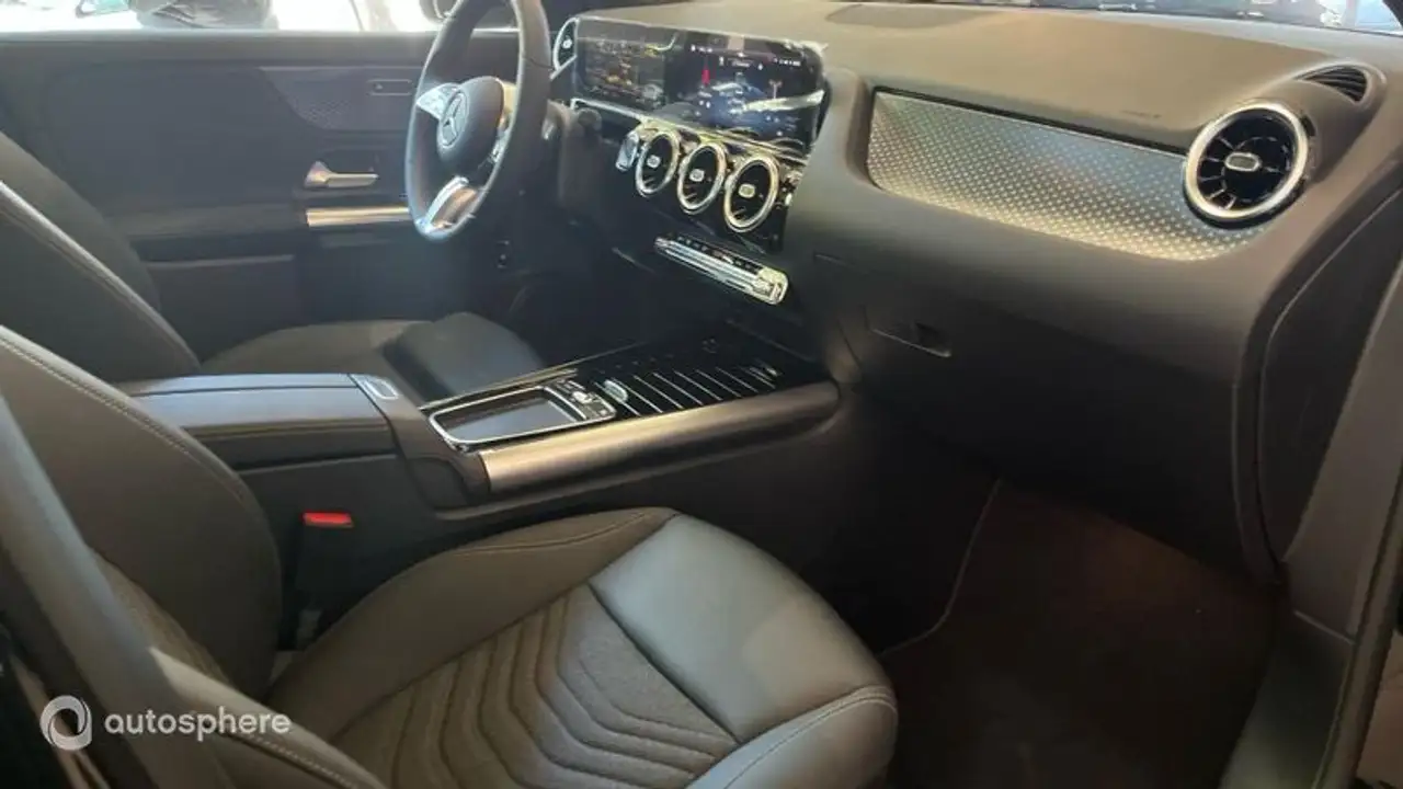 Mercedes-Benz GLA 2026 — фото 15