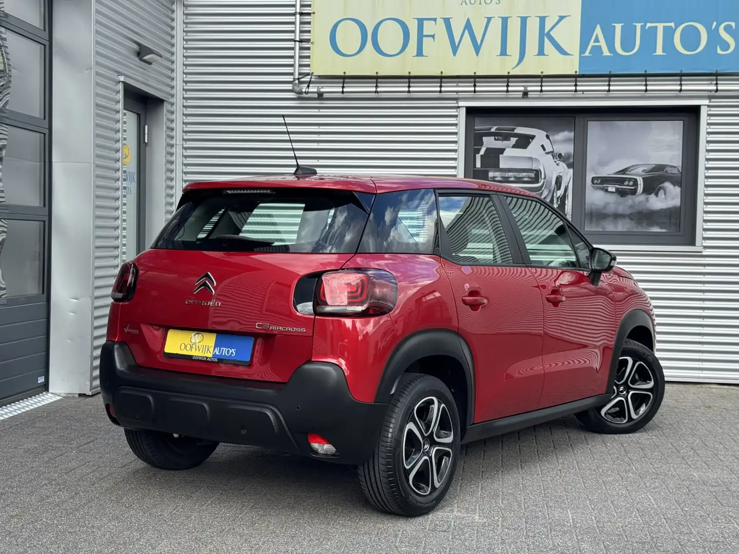 Citroen C3 Aircross 1.2 PureTech Feel Clima CarPlay Led Cruise-Control Rouge - 2