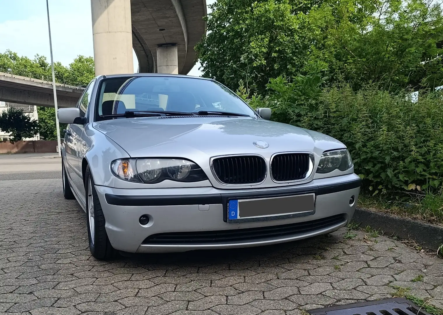 BMW 318 318i Argent - 1