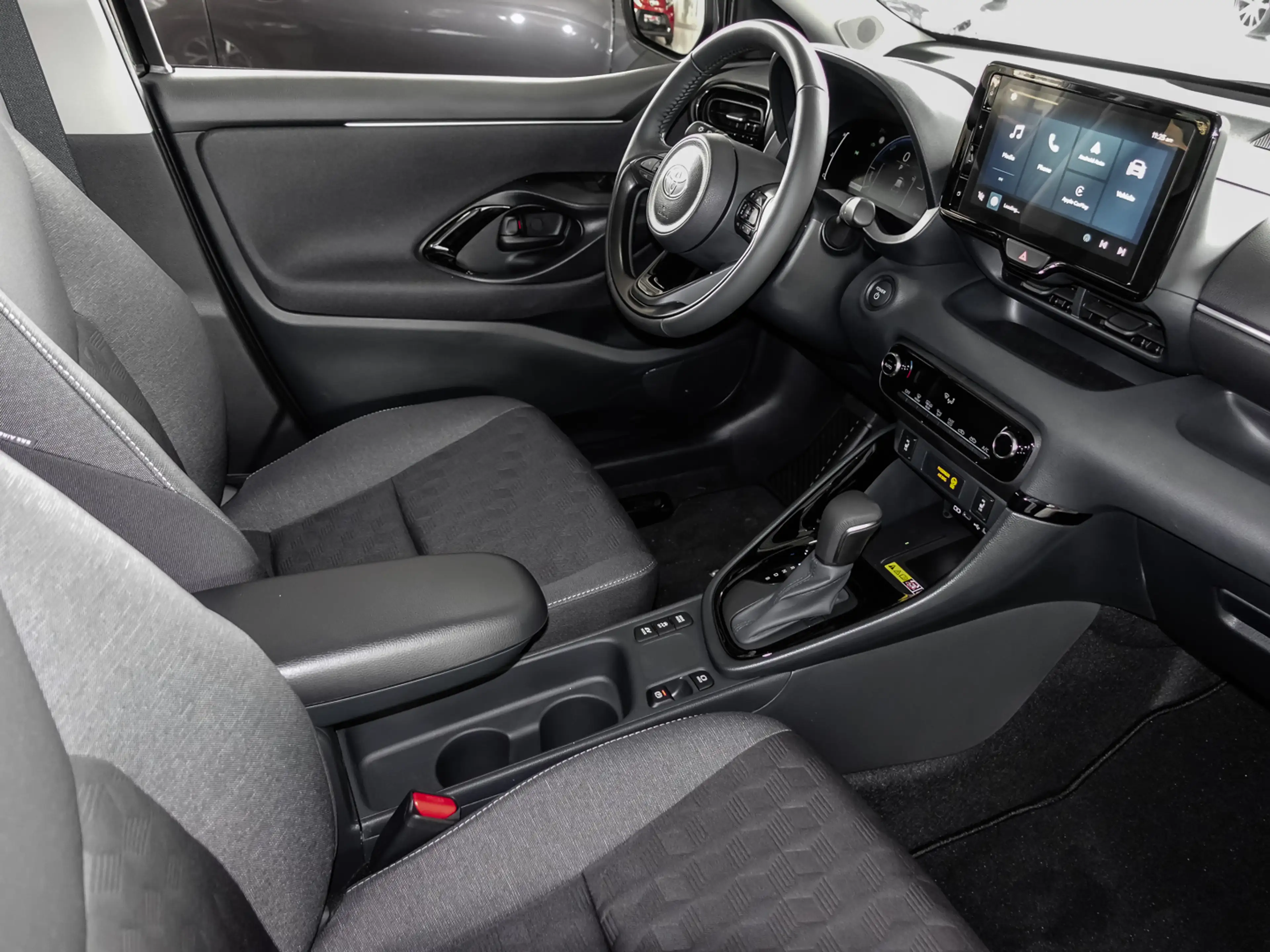 Toyota Yaris Teamplayer +Comfort-P. Nur mit Inzahlungnahme — photo 5