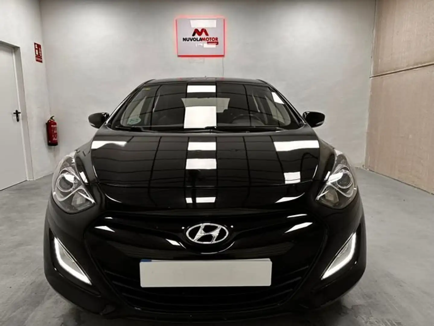 Hyundai i30 1.4 Tecno Negro - 2