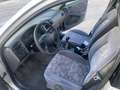 Toyota Avensis Avensis 1.6 Terra Terra Plateado - thumbnail 19