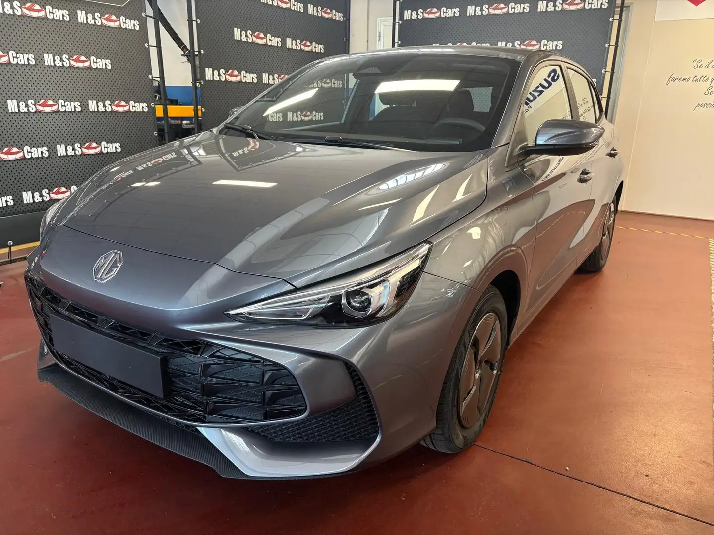 MG MG3 1.5 hybrid+ Standard Auto Gris - 1
