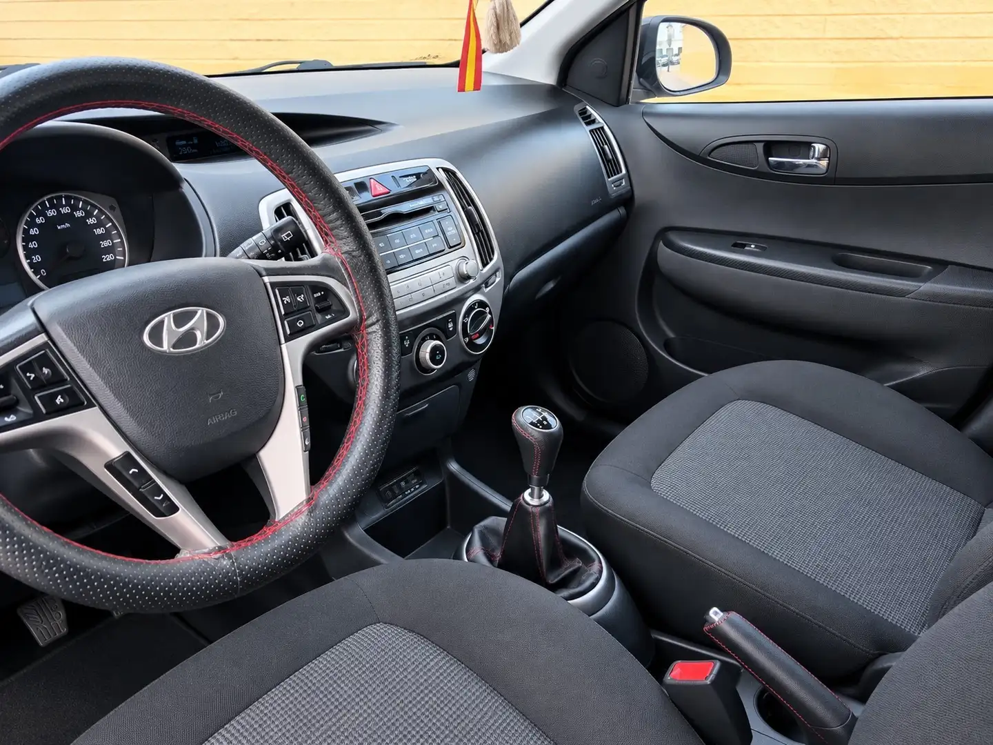 Hyundai i20 1.2i Essence - 1