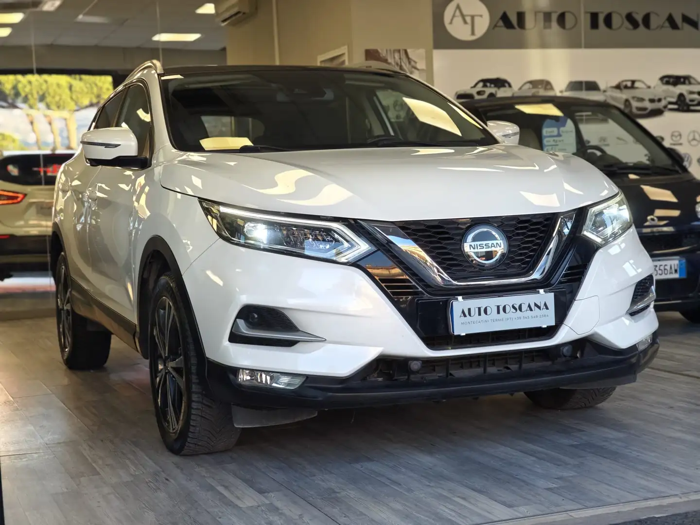 Nissan Qashqai Qashqai II 2017 1.5 dci Tekna+ 115cv Weiß - 1