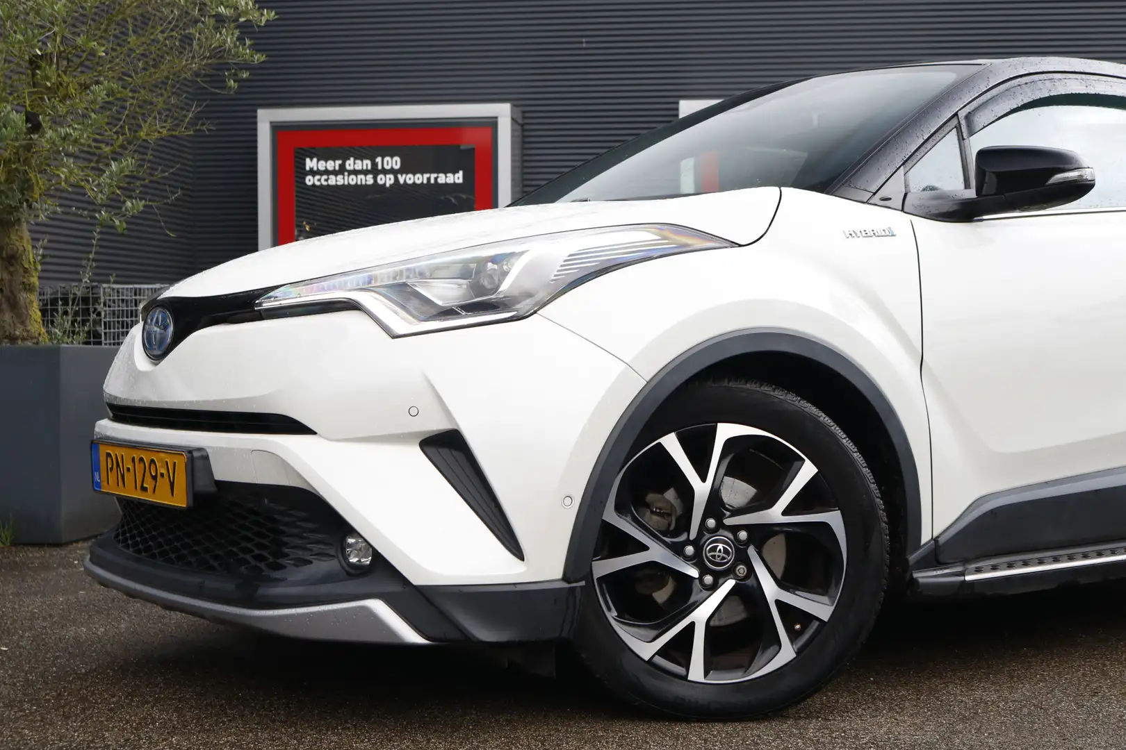 Toyota C-HR 1.8 Hybrid Bi-Tone Plus Blanc - 2