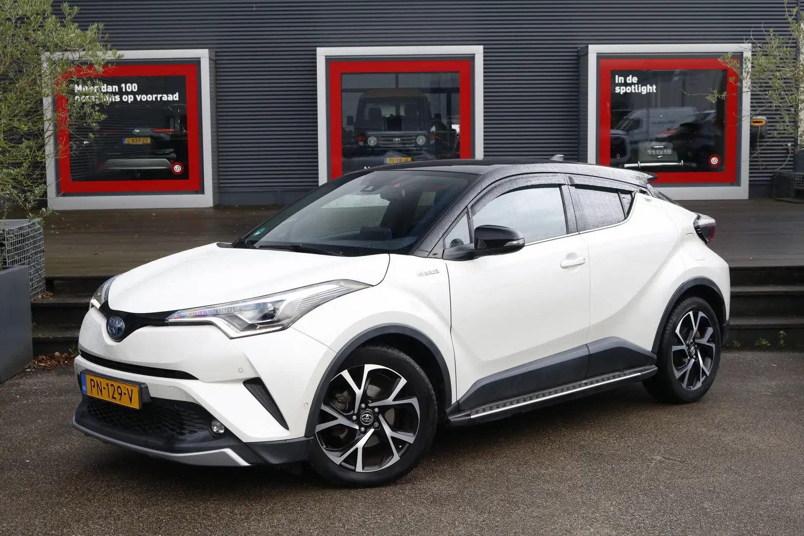 Toyota C-HR 1.8 Hybrid Bi-Tone Plus Blanc - 1