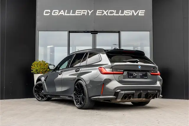 BMW M3 view 5