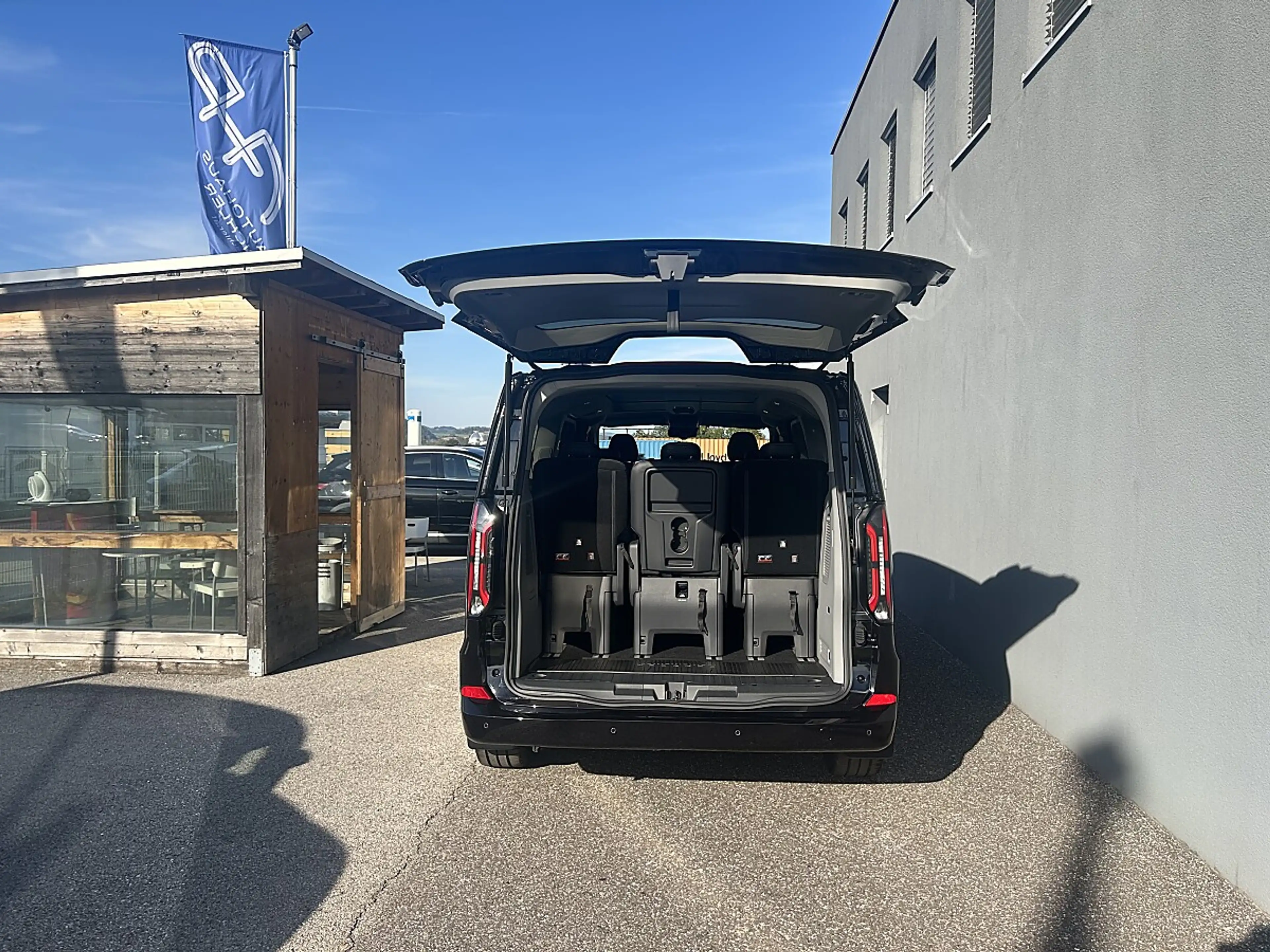 Ford Tourneo Custom Ford Tourneo Custom Titanium 2,5L Duratec P-HEV... — photo 15