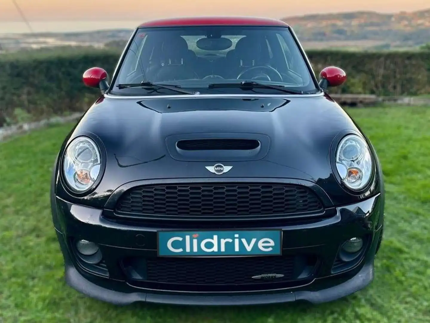 MINI John Cooper Works Roadster Schwarz - 2