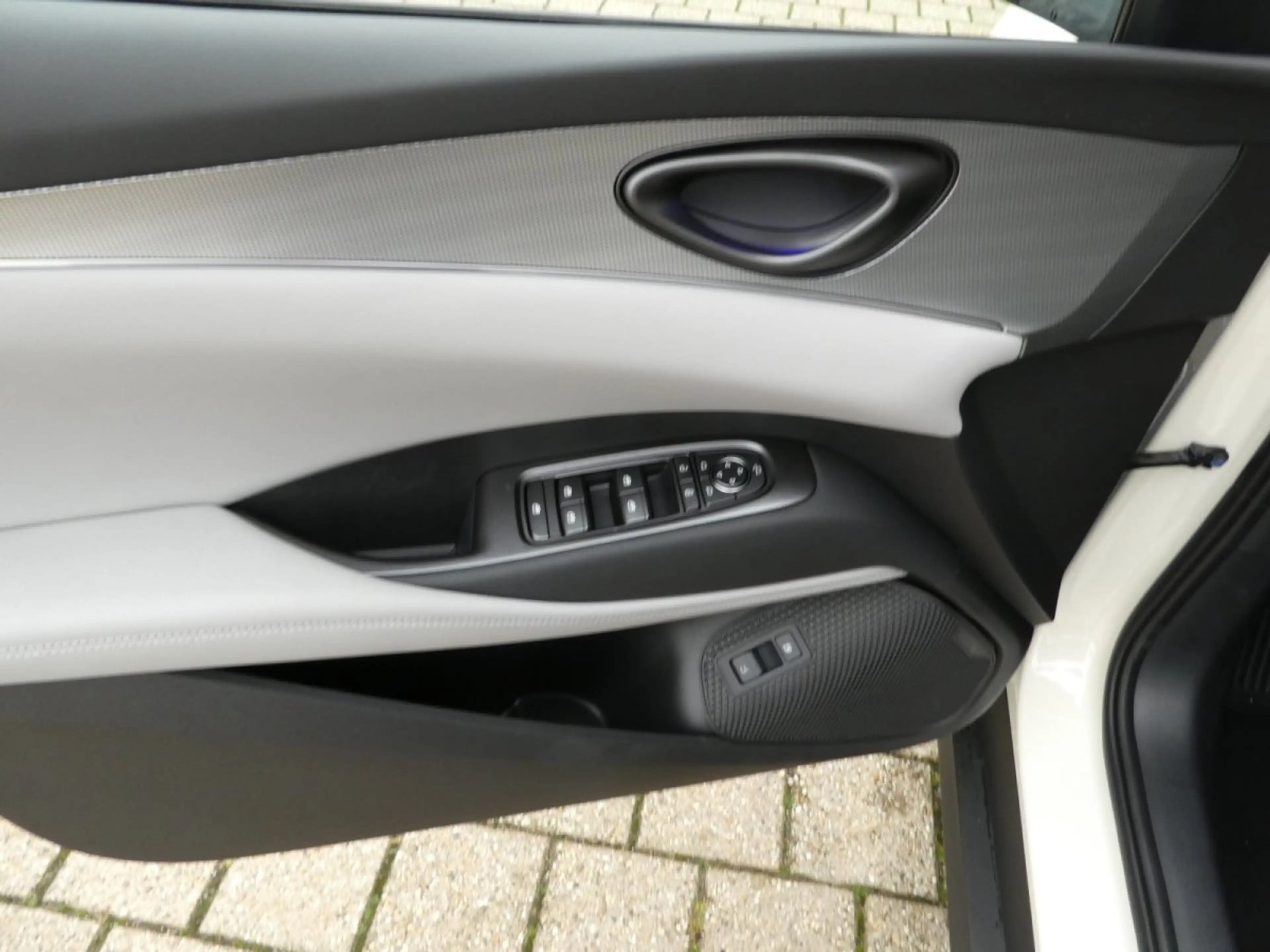 BYD Seal 6 DM-I Touring Comfort *Privacy*Pano*Leder*360Grad* — photo 9