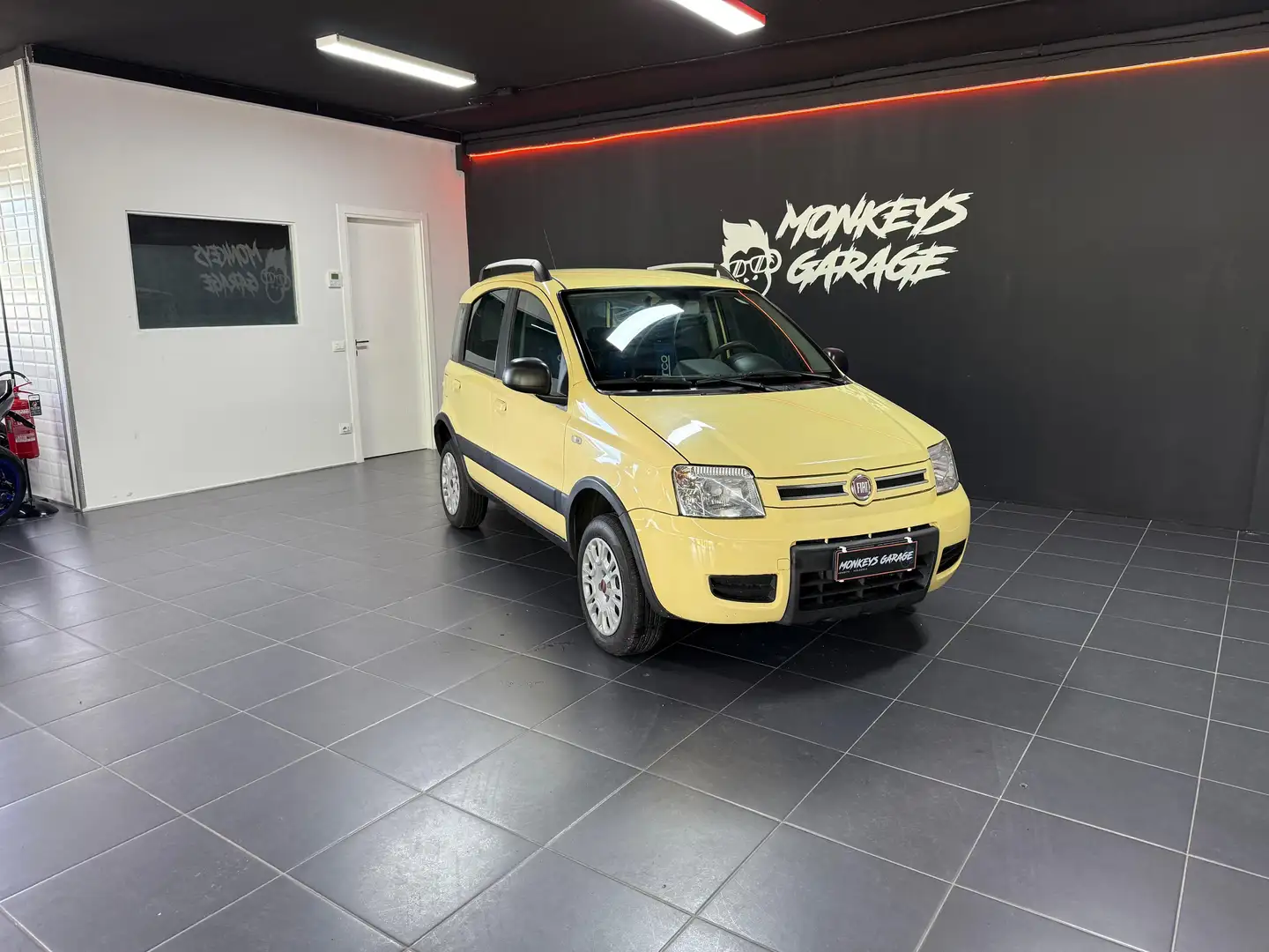 Fiat Panda Panda 1.2 Climbing 4x4 69cv E5 Giallo - 1