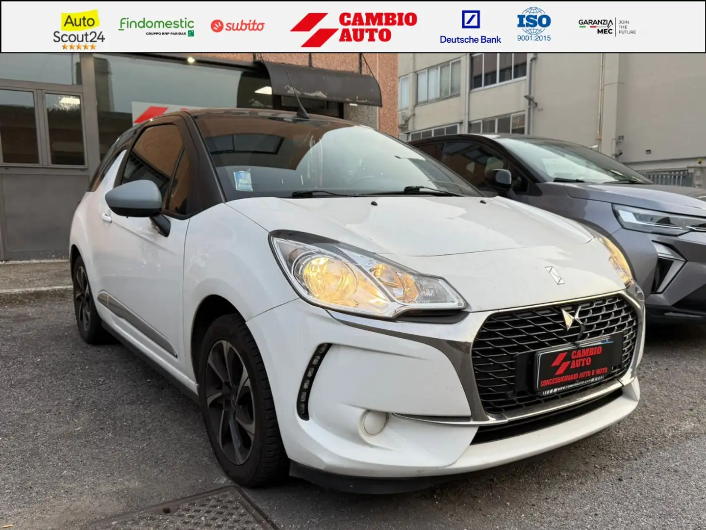 DS Automobiles DS 3 DS3 Cabrio DS3 Cabrio 1.2 puretech So Chic s Blanc - 1