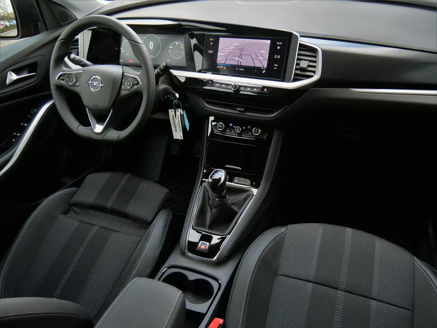 Opel Grandland 1.2 Turbo 130pk Level 4 Navigatie / Camera / Apple Rood - 2