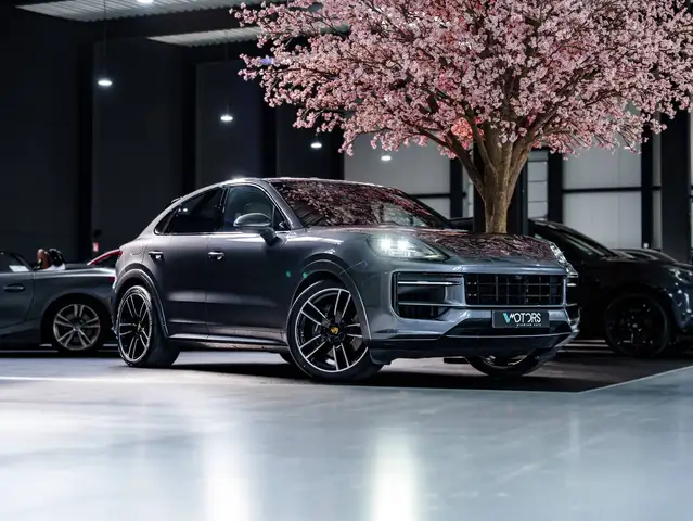 2024 Porsche Cayenne in Grey for sale
