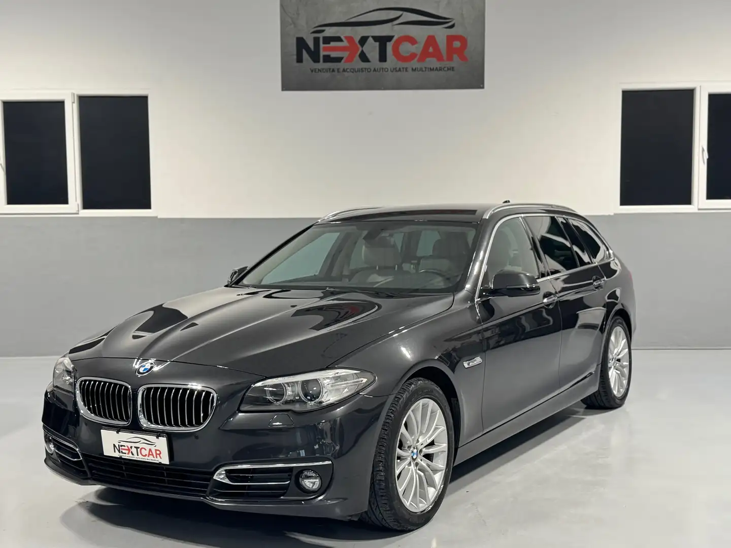 BMW 520 Serie 5 Luxury 190cv Automatico Pelle, Euro 6 ! Grigio - 1