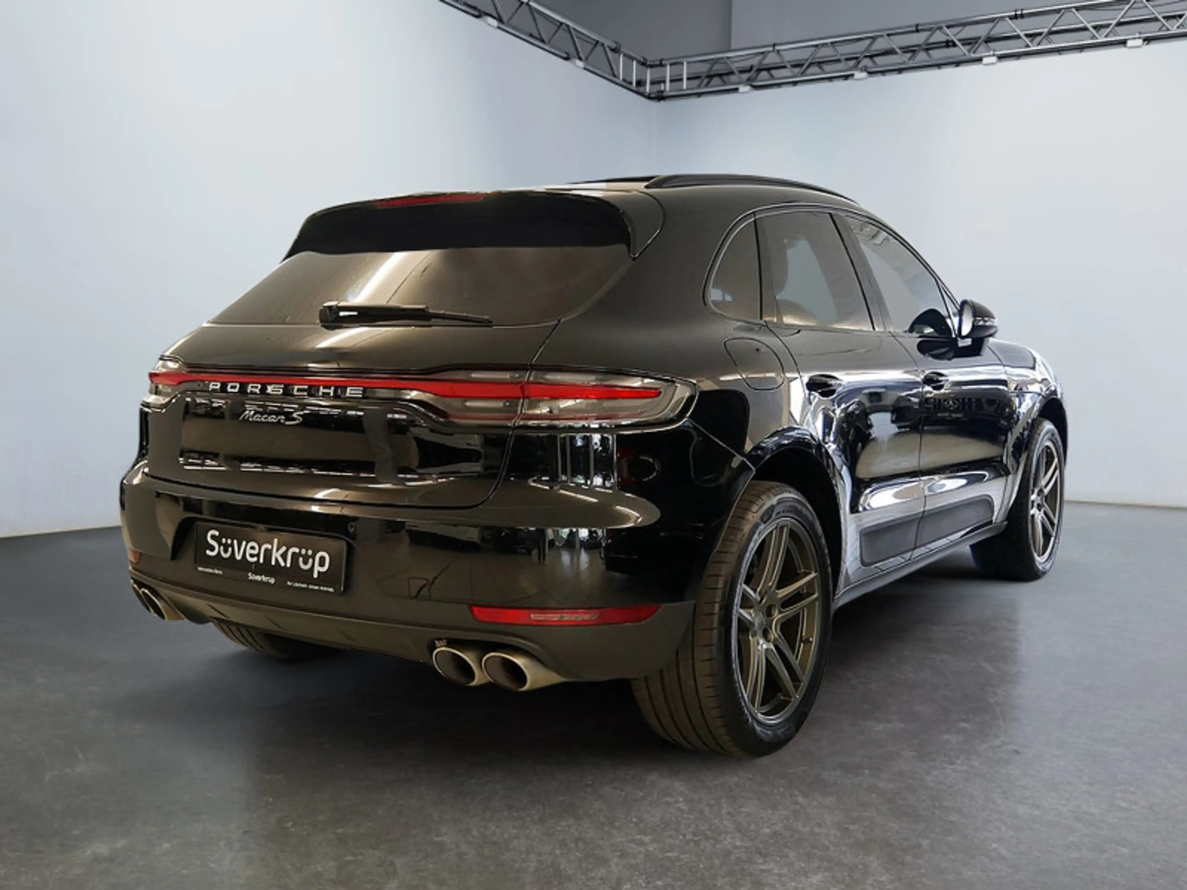 Porsche Macan S MEMO AHK AIRMATIC DISTR KAMERA PANO SPUR — photo 3