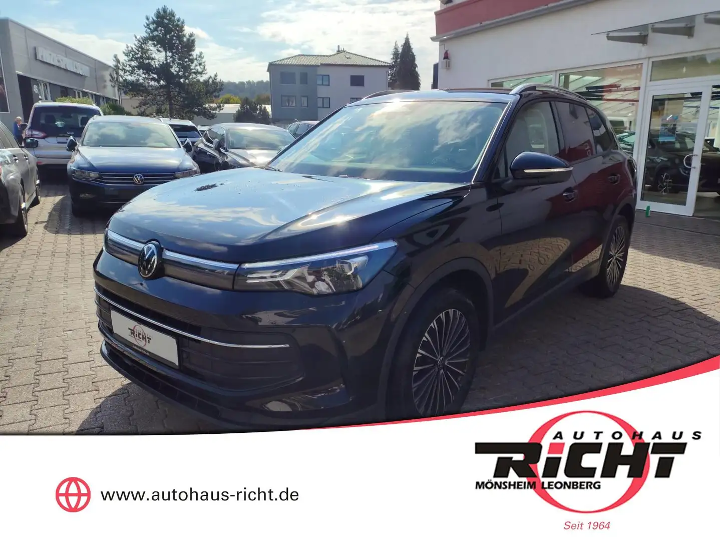 Volkswagen Tiguan 1.5 eTSI Life Navi Kamera Totwinkel SHZ Noir - 1