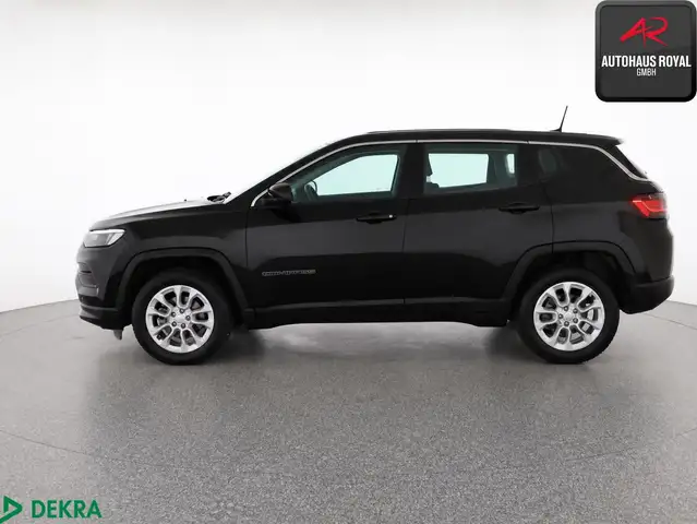 Jeep Compass view 2