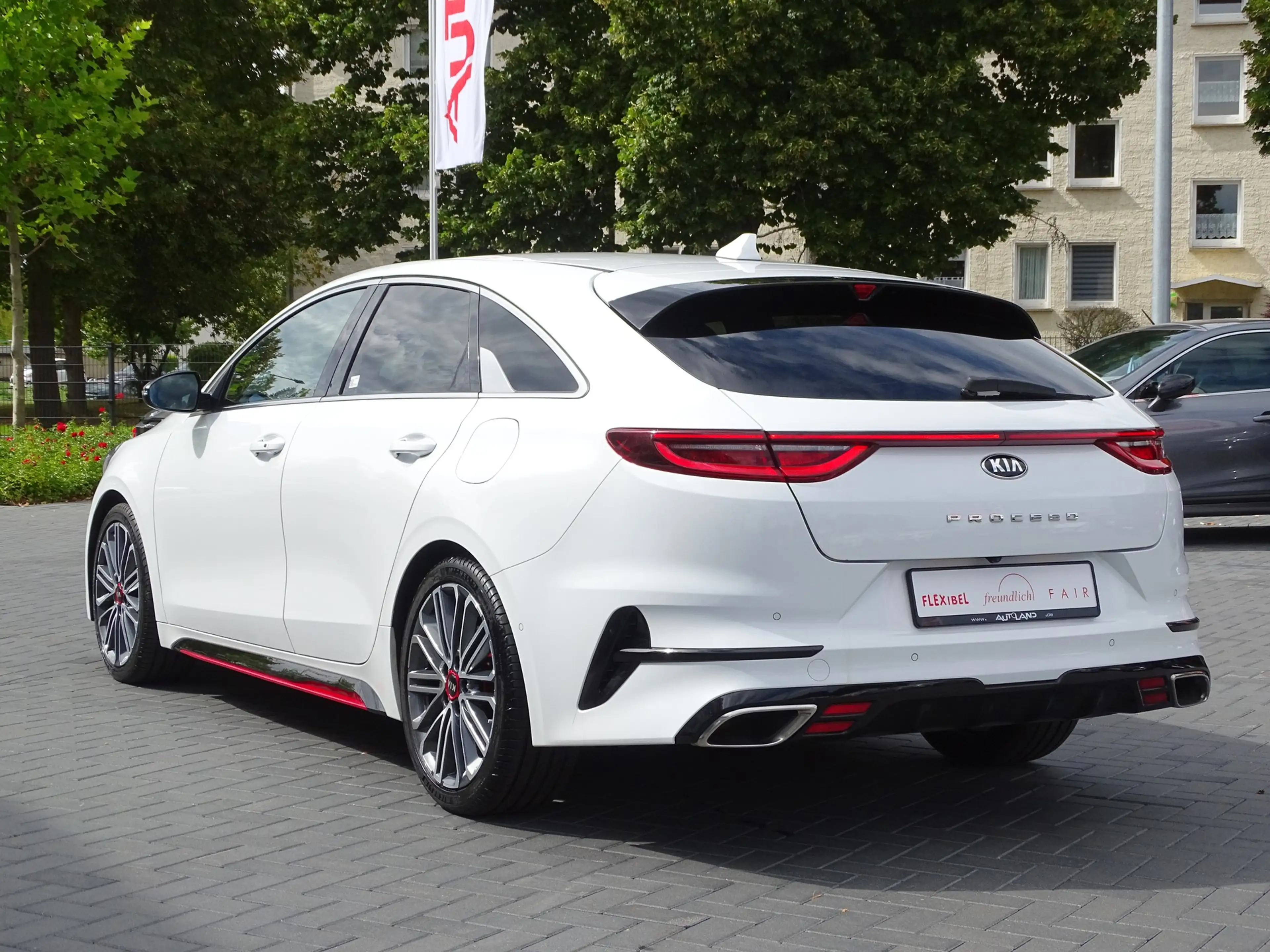 Kia ProCeed / pro_cee'd ProCeed 1.6 T-GDI GT LED JBL Navi ACC Alcantara — photo 3