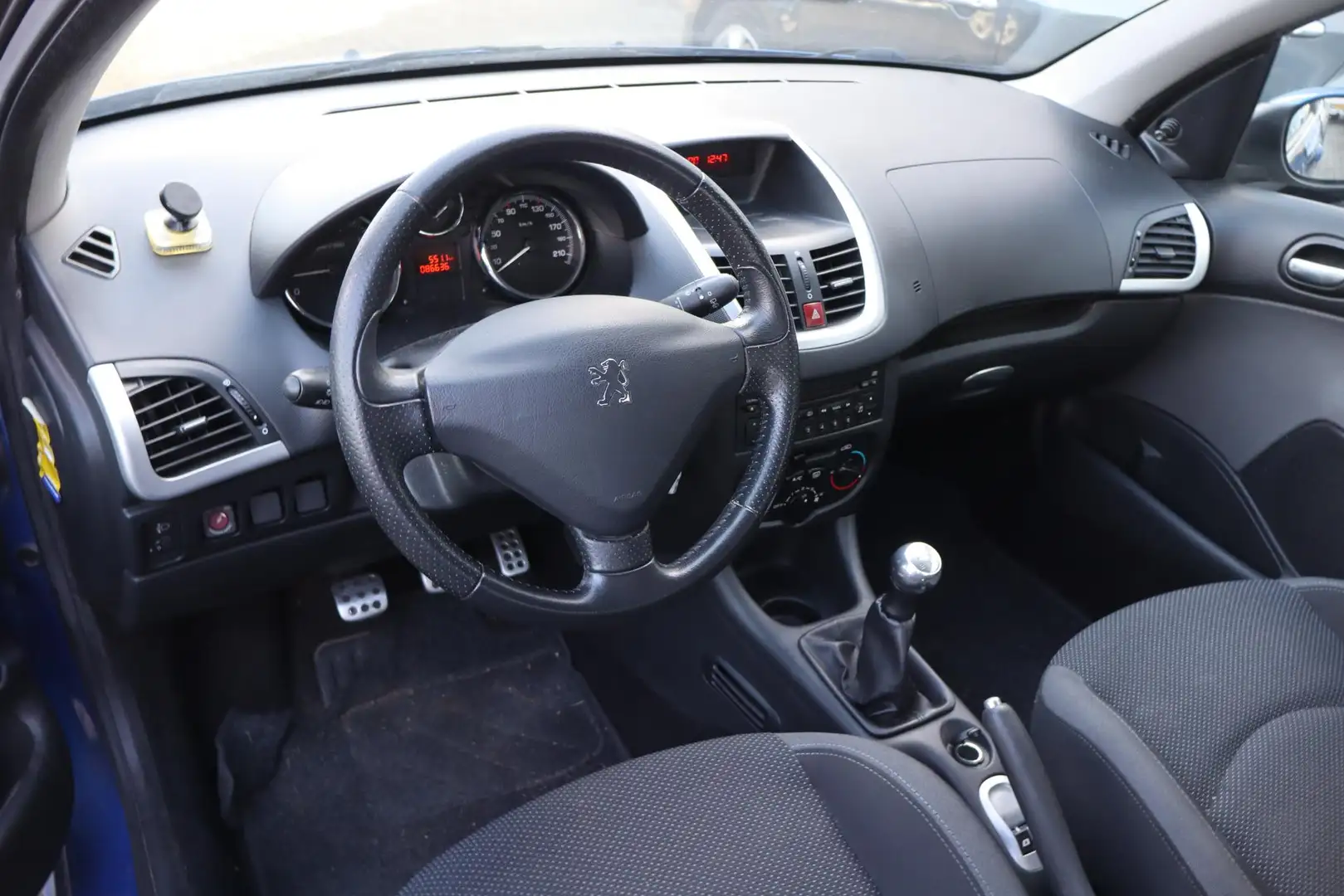 Peugeot 206 + 1.4 Millesim 200 Airco, Elektrische ramen, Licht Blau - 2