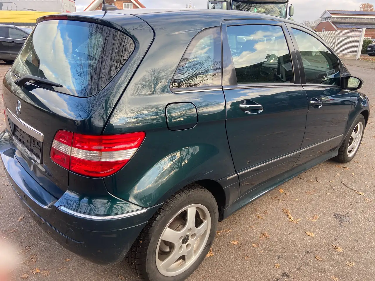 Mercedes-Benz B 170