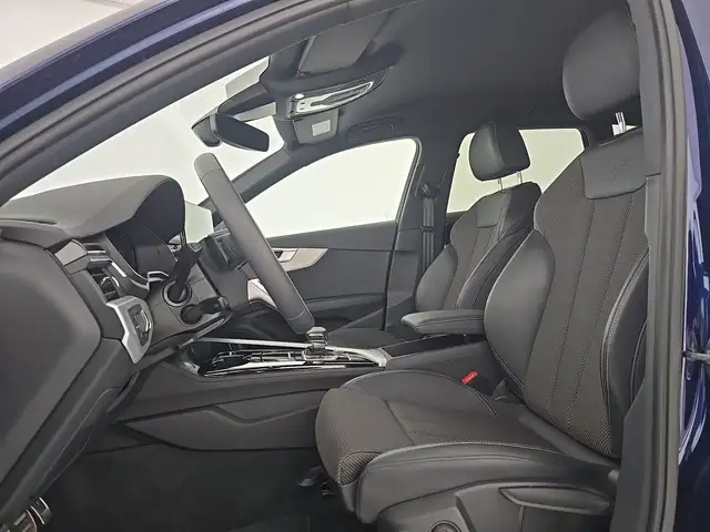 Audi A4 view 10