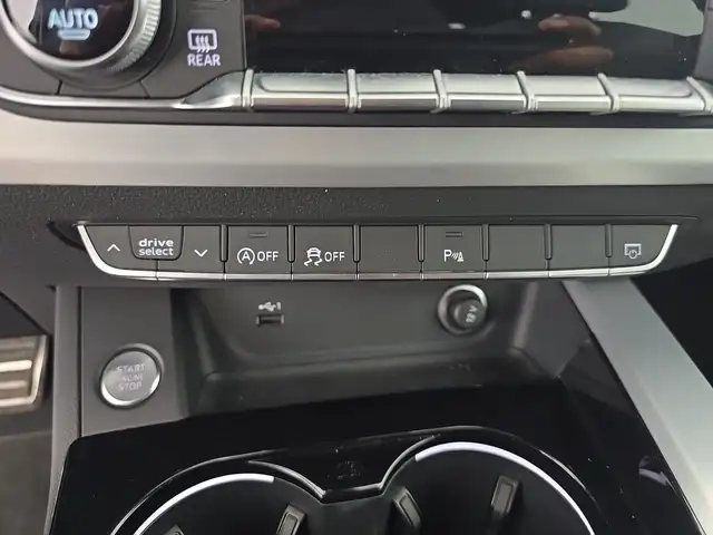 Audi A4 view 13