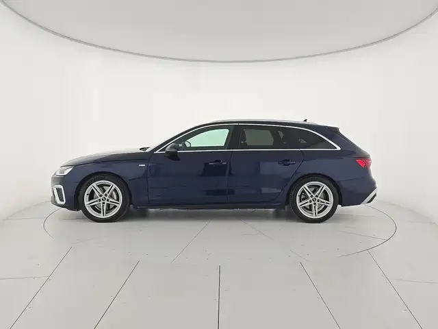 Audi A4 view 2
