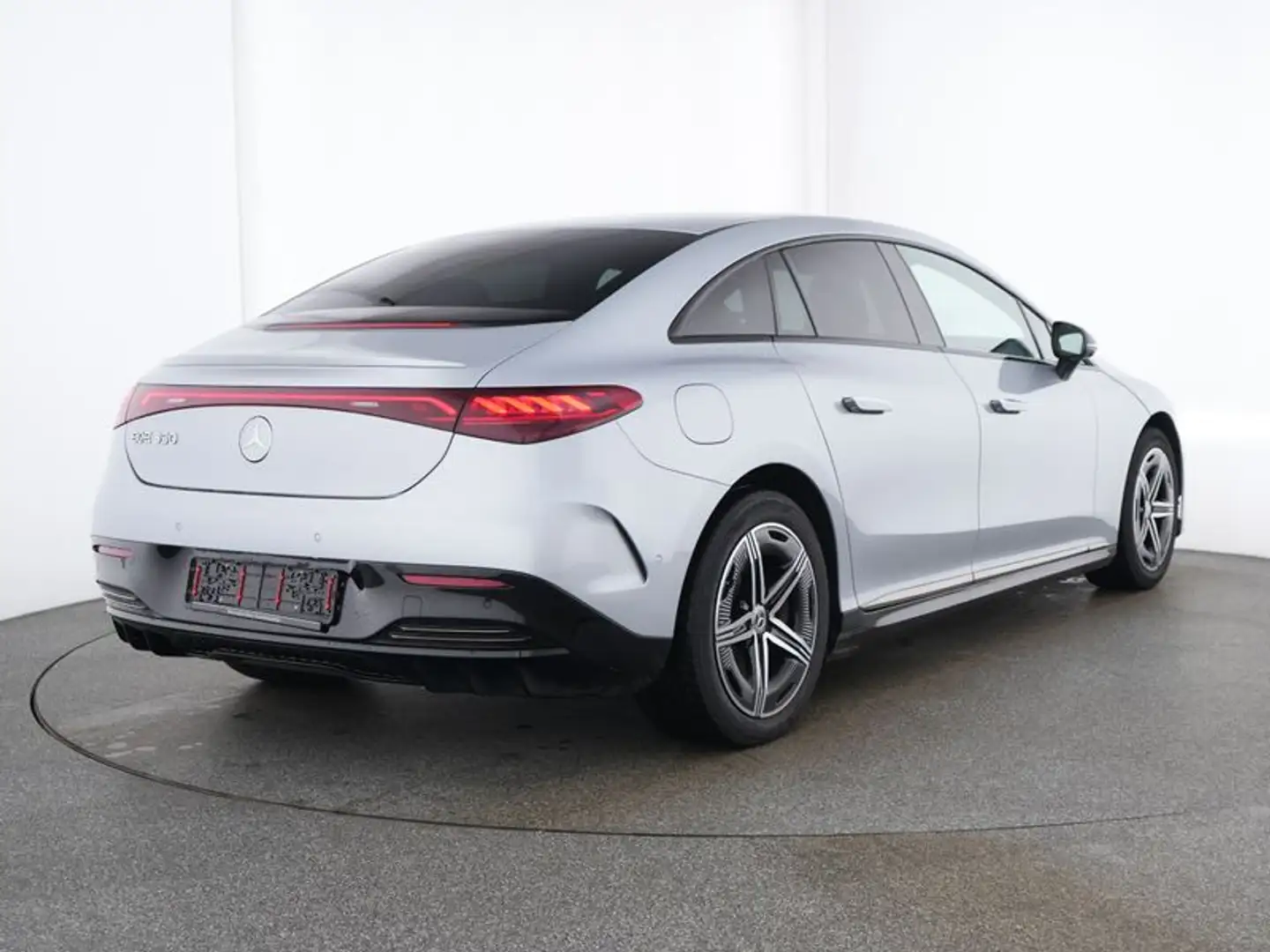 Mercedes-Benz EQE 350 AMG-Sport/DIGITAL/360/Burm/Distr/Night Silber - 2