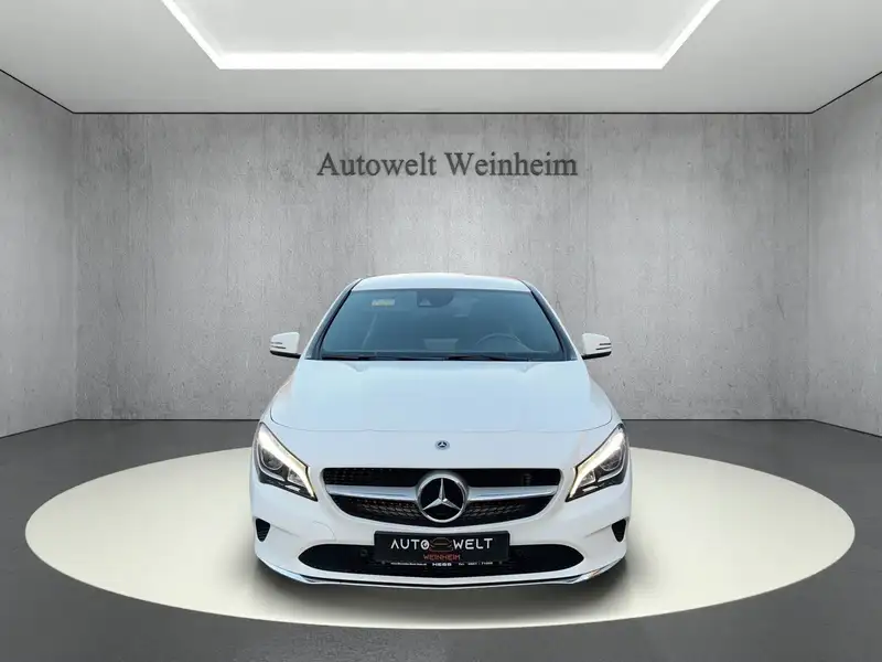Annonce voiture d'occasion Mercedes-Benz CLA 200 - CARADIZE