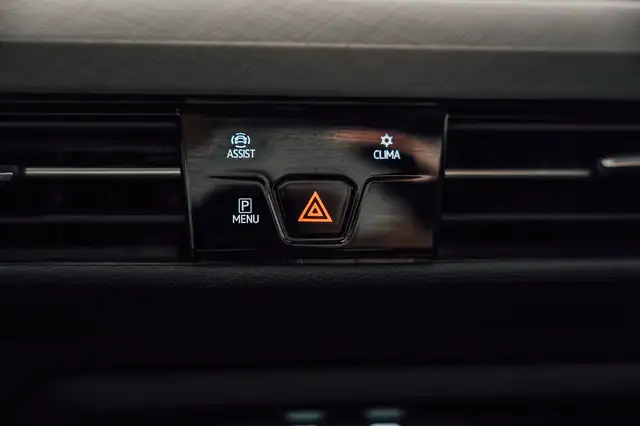 Volkswagen Golf view 26