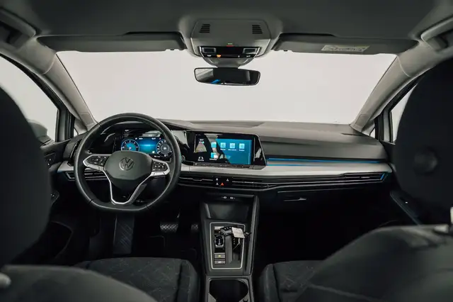 Volkswagen Golf view 12