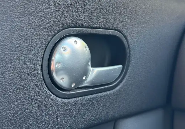 Audi TT view 29