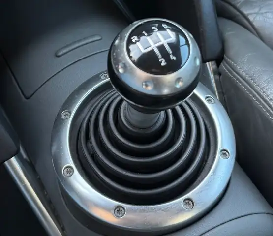 Audi TT view 19