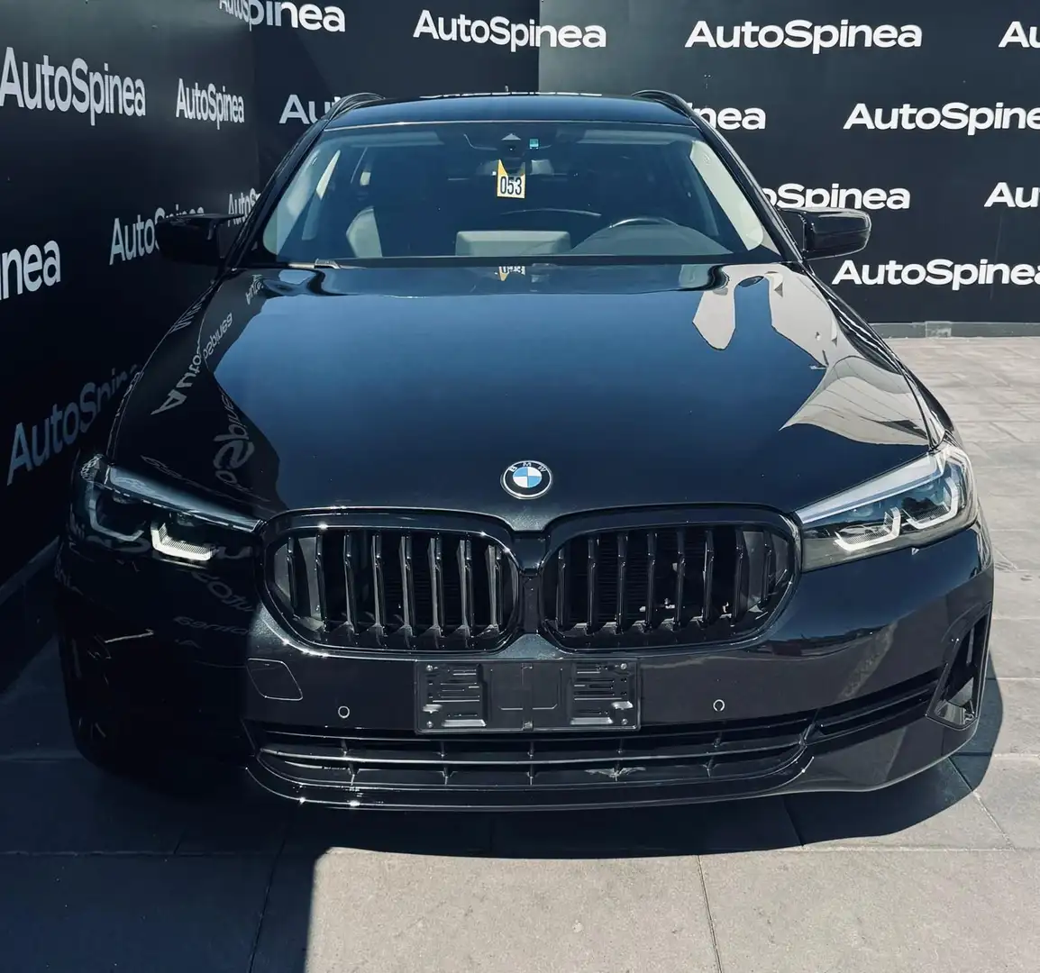 BMW 520 520d 48V xDrive Touring Luxury #pelle #carplay #n Noir - 2