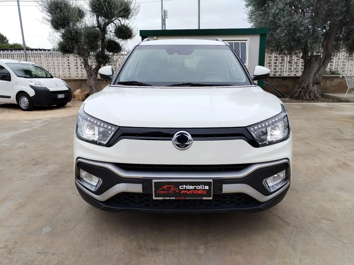 SsangYong XLV 1.6d Limited 2wd TETTO-NAVI-PELLE - 2