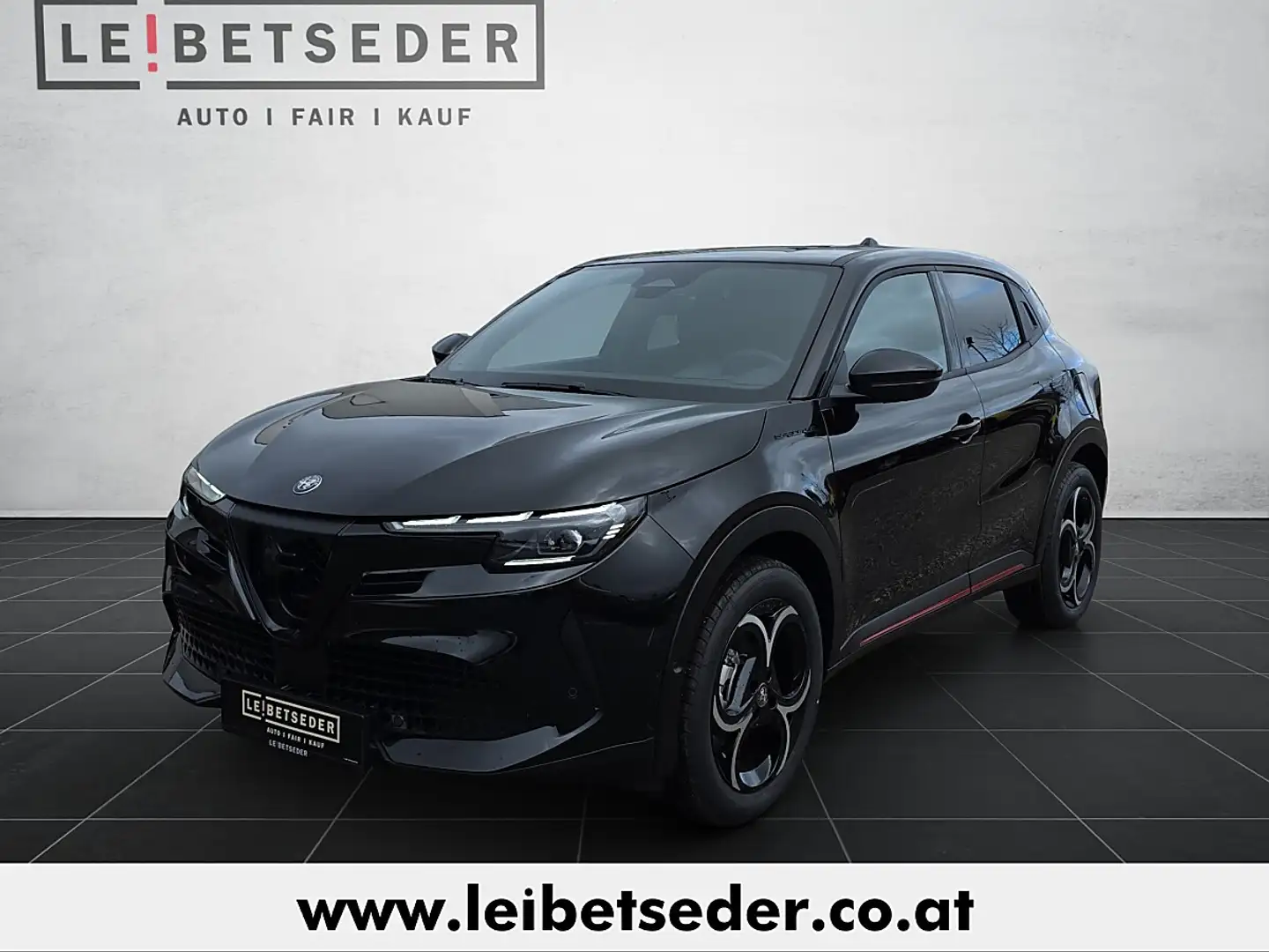 Alfa Romeo Junior Elettrica Batterie 54kWh Speciale Schwarz - 1